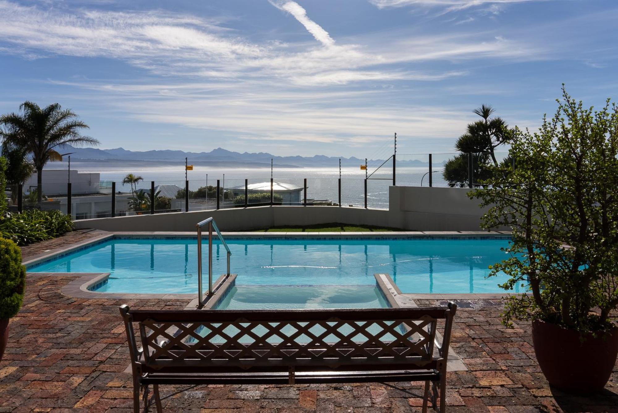 Apartamento Seaviews From Arrowood Plettenberg Bay Exterior foto